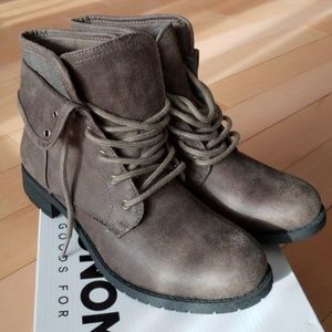 New grey ankle boots wmns size 7